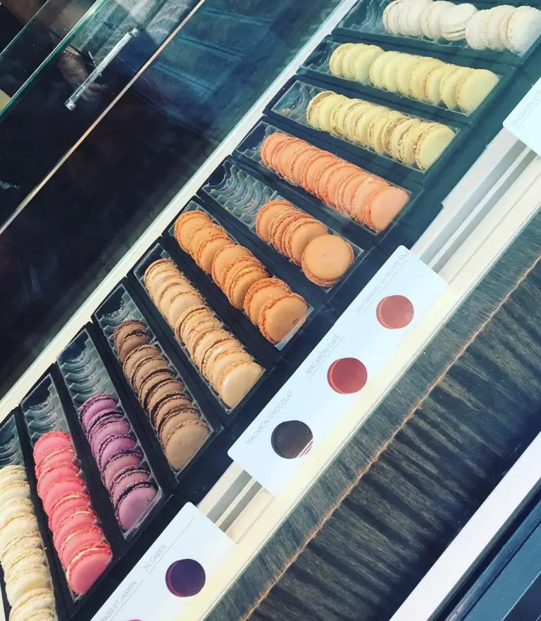 paris macarons